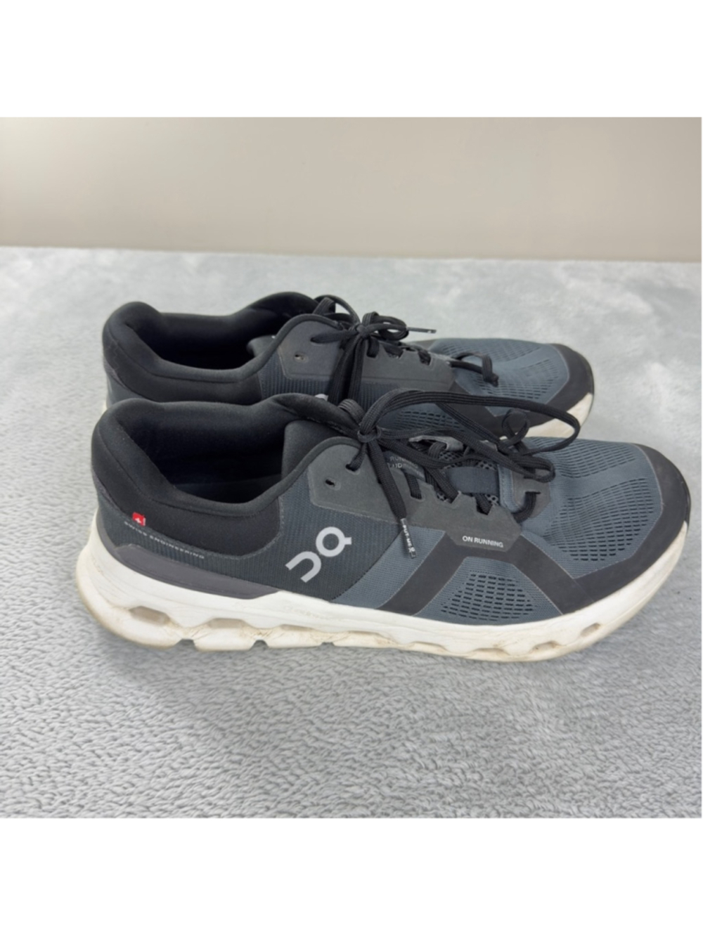 On Cloudrunner 2 Men's Size 13 US/12.5 UK/48 EU Eclipse/Black Colorway